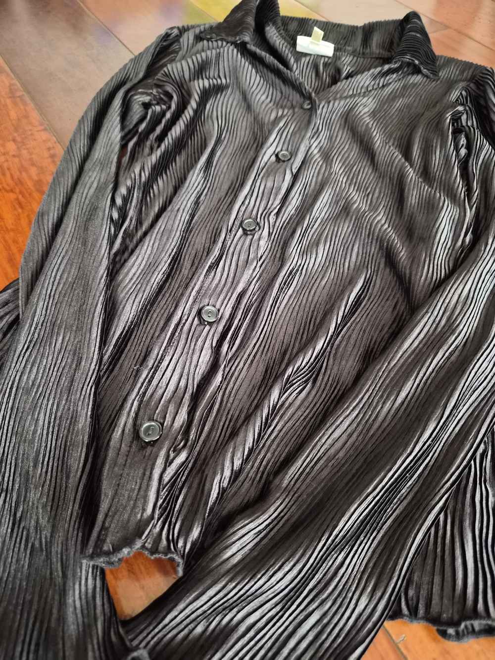 Pleated Button Down Long Sleeve Shirt Size S - Picture 7 of 13